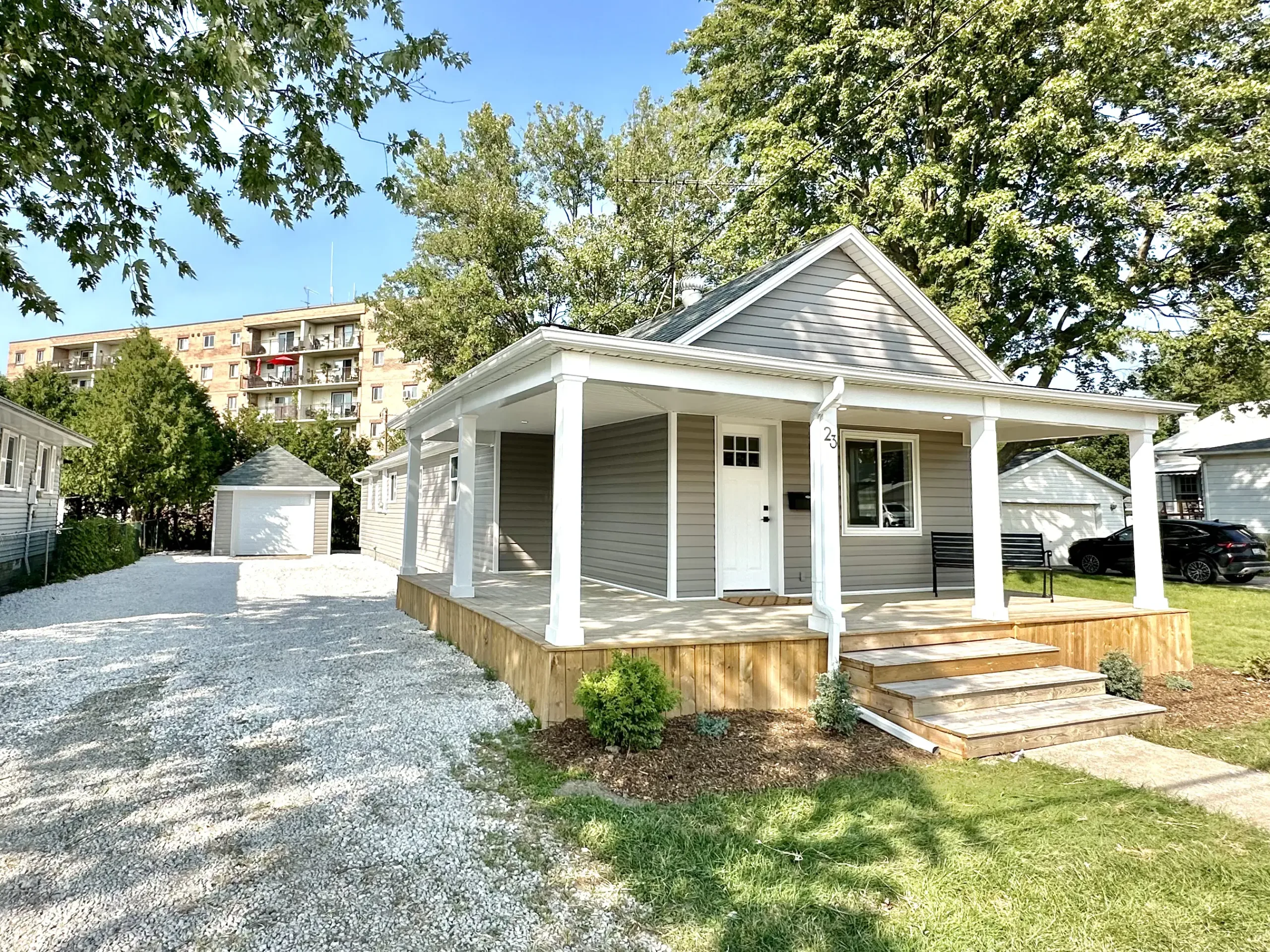 CUSTOM HOME RENOVATION
